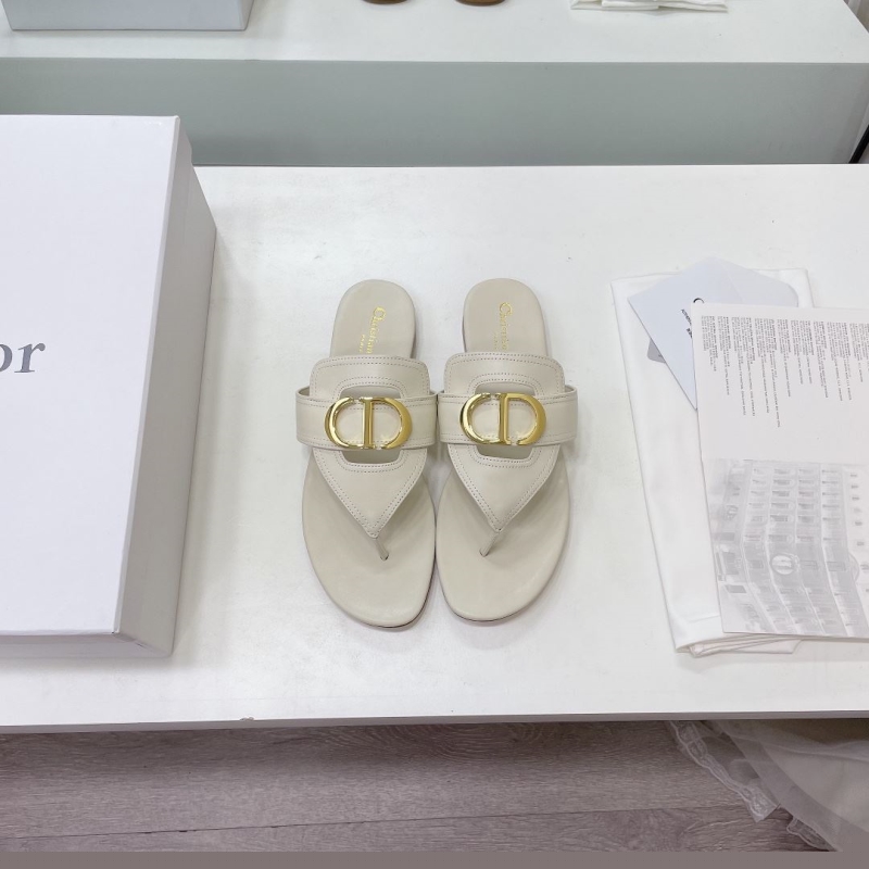 ch**an D*or slippers